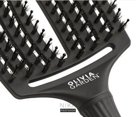 Щітка масажна Olivia Garden Finger Brush Care Iconic Boar&Nylon Full Black M OGID1729Щітка масажна Olivia Garden Finger Brush Care Iconic Boar&Nylon Full Black M OGID1729