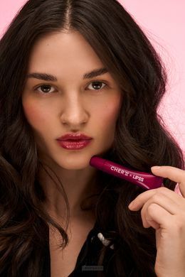 Блиск для губ Lipss xCHER17 Lovely Red 8 мл