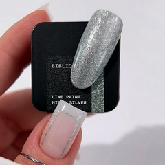 Гель-фарба для ліній BIBLIOTEKA Line paint Micro Silver-Мілке срібло 5 млГель-фарба для ліній BIBLIOTEKA Line paint Micro Silver-Мілке срібло 5 мл