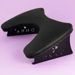 Маникюрная подставка DNKa для рук BLACKМаникюрная подставка DNKa для рук BLACK